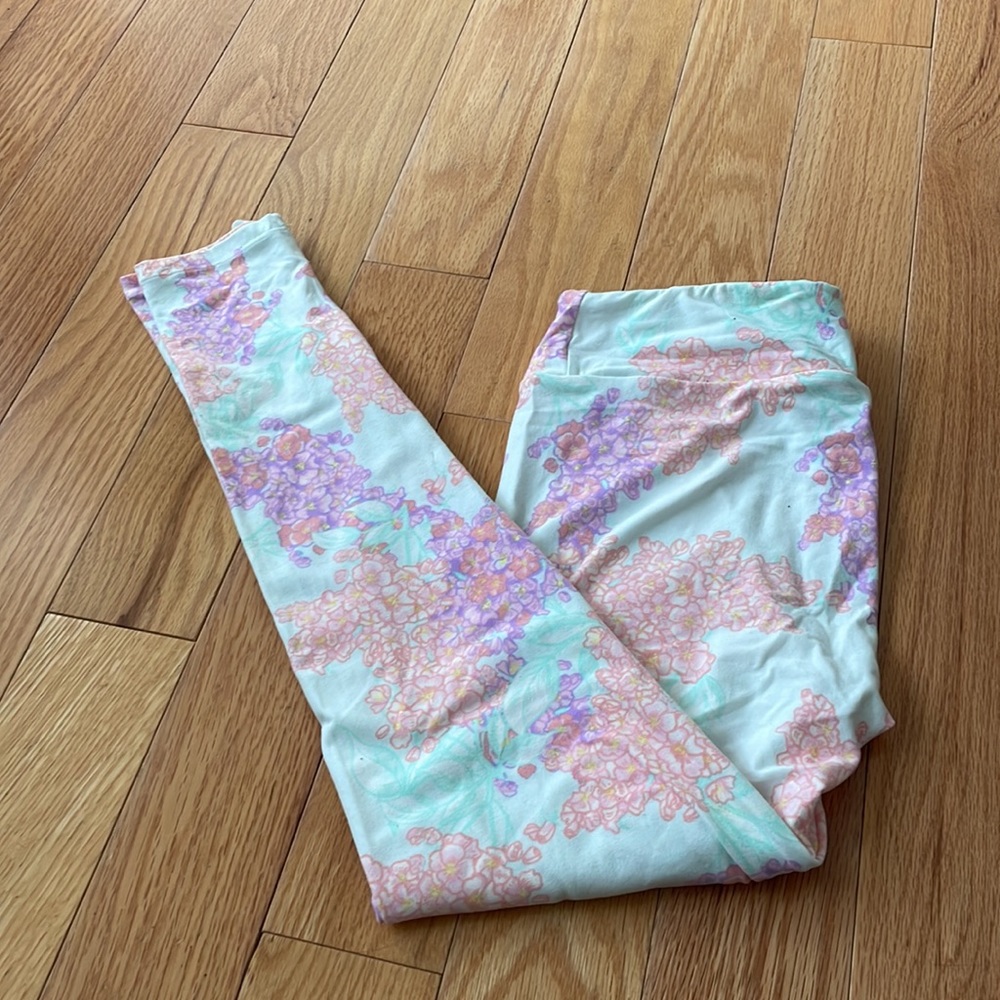 LulaRoe OS women legging with print